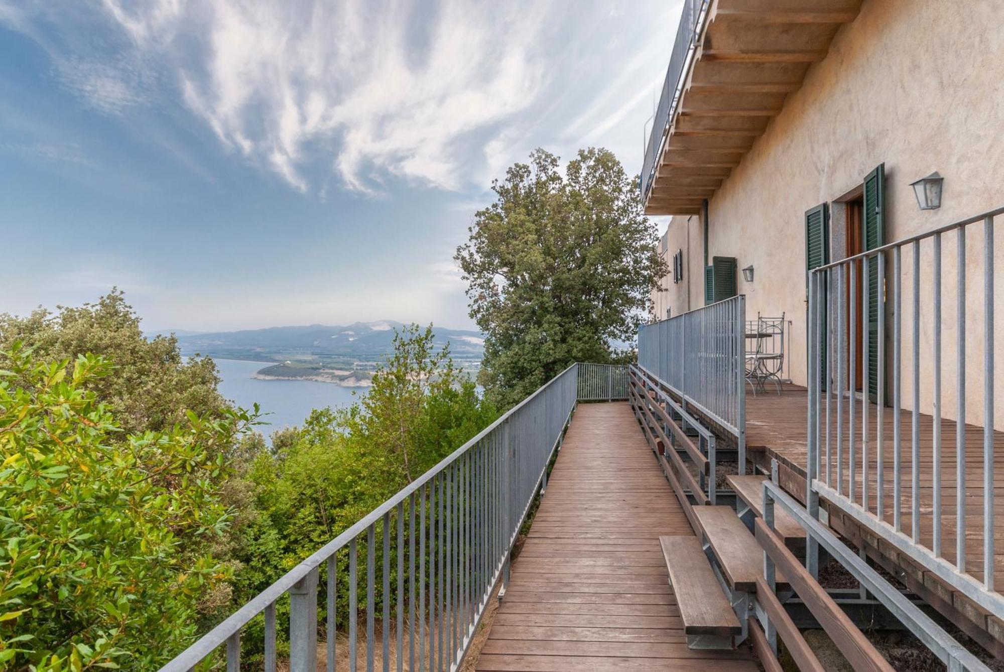 Castello Di Populonia Villa A Mare ภายนอก รูปภาพ