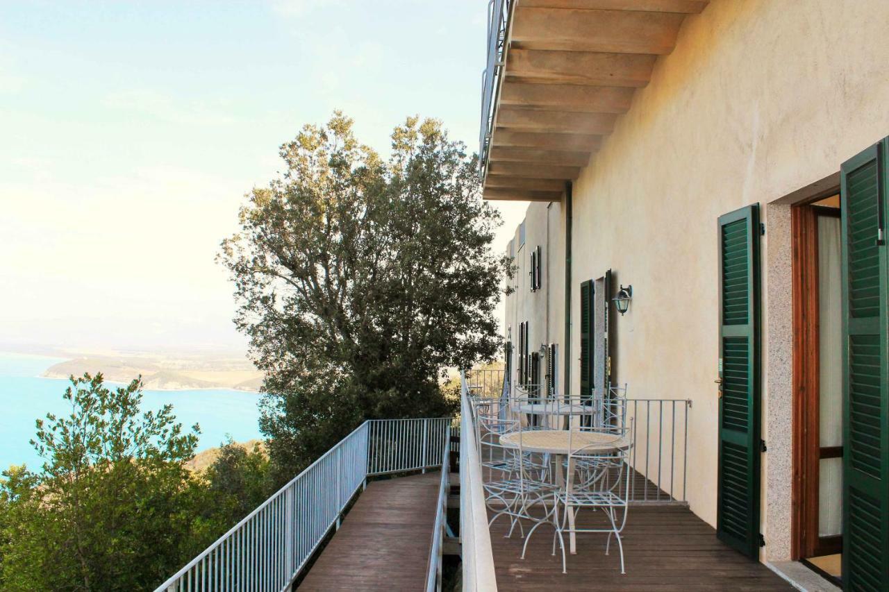 Castello Di Populonia Villa A Mare ภายนอก รูปภาพ